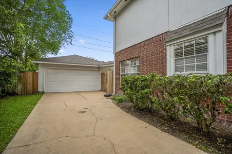 6614 Seinfeld Court Houston TX 77069