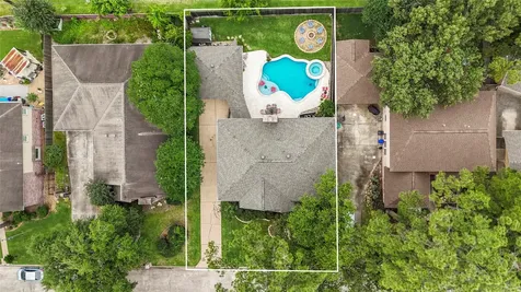 6614 Seinfeld Court Houston TX 77069