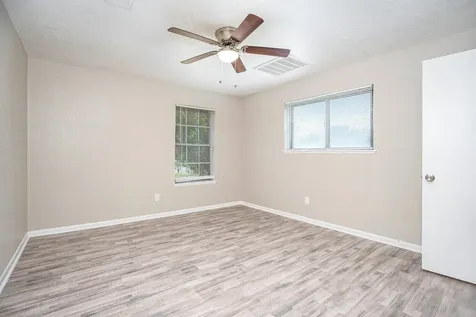 2701 3rd Avenue N Texas City TX 77590