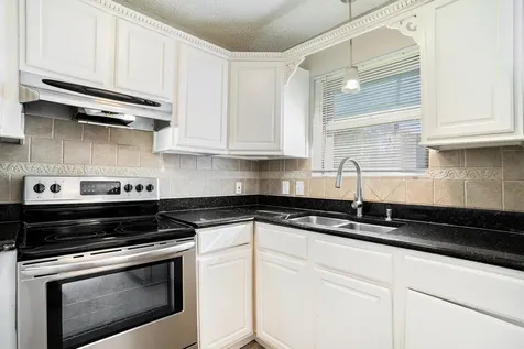 2701 3rd Avenue N Texas City TX 77590