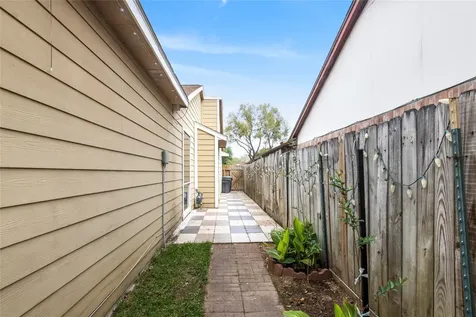 19423 Cypress Bay Court Katy TX 77449