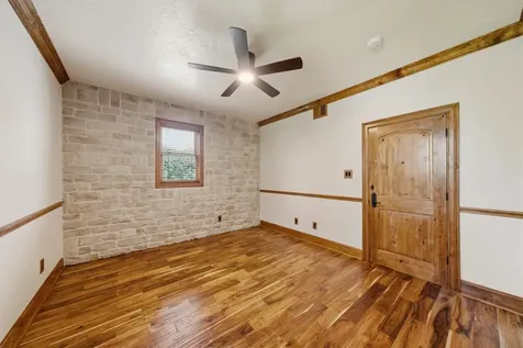 1301 W Viejo Drive Friendswood TX 77546