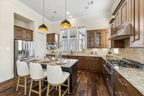 10904 Wrenwood Manor Houston TX 77043
