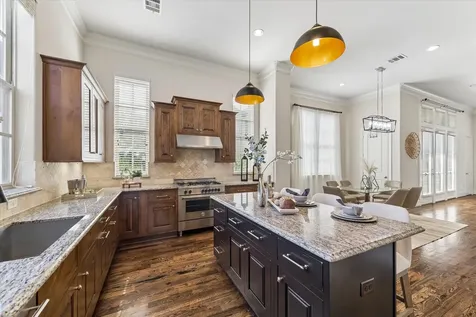10904 Wrenwood Manor Houston TX 77043