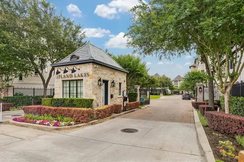 10904 Wrenwood Manor Houston TX 77043