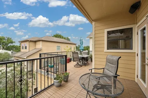 2041 W 14th 1/2 Street Houston TX 77008