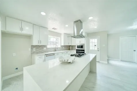 619 Green Belt Drive Sugar Land TX 77498