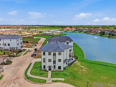 4610 Sunset Circle Sugar Land TX 77479