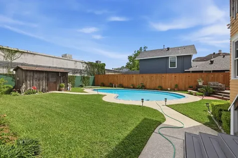 3222 Morrison Street Houston TX 77009