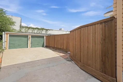 3222 Morrison Street Houston TX 77009