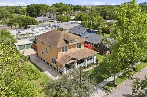 3222 Morrison Street Houston TX 77009