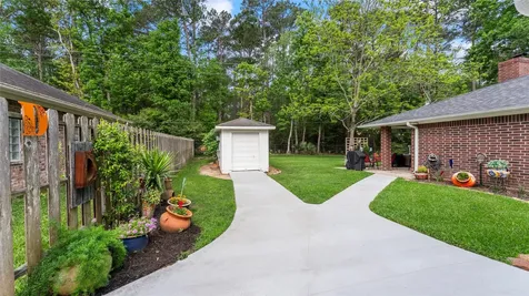 1415 River Oaks Drive Huntsville TX 77340