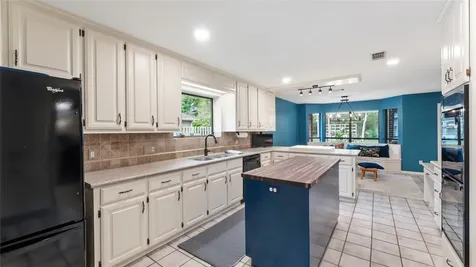1415 River Oaks Drive Huntsville TX 77340