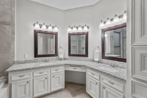 5706 Glen Mist Lane Houston TX 77069