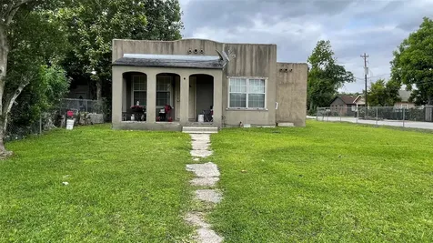 4002 Beggs Street Houston TX 77009