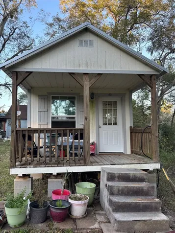 119 County Road 4533 Dayton TX 77535