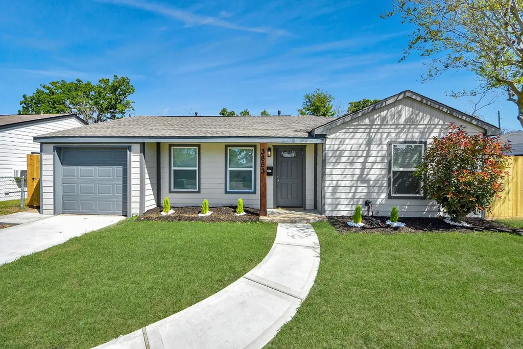 3853 Wentworth Street Houston TX 77004