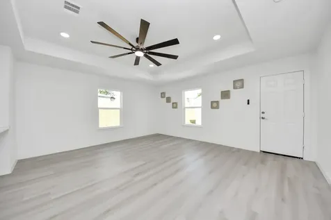 3853 Wentworth Street Houston TX 77004