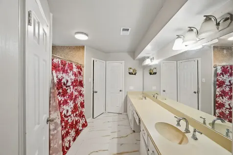 6511 Las Brisas Drive Houston TX 77083