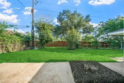 1616 Alta Vista Drive Alvin TX 77511