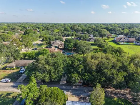1616 Alta Vista Drive Alvin TX 77511