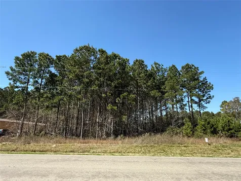 185 County Road 3570 Cleveland TX 77327