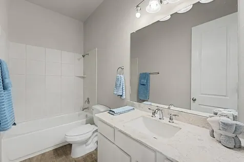 1901 Cindy Court Dickinson TX 77539