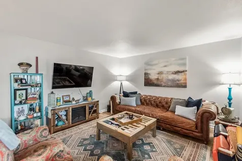 5005 Georgi Lane 64 Houston TX 77092