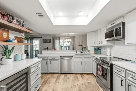 5005 Georgi Lane 64 Houston TX 77092