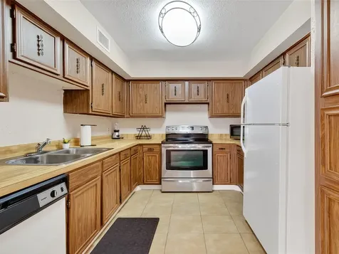 11002 Hammerly Boulevard 69 Houston TX 77043