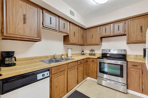 11002 Hammerly Boulevard 69 Houston TX 77043