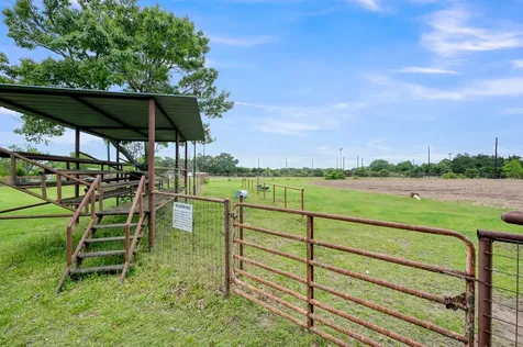 33633 Mayer Road Hockley TX 77484