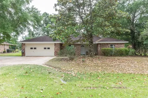 203 Sassafras Village Mills TX 77663