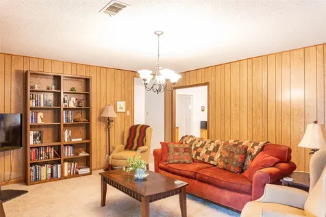 203 Sassafras Village Mills TX 77663