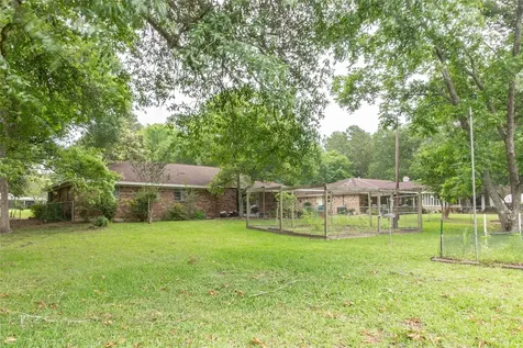 203 Sassafras Village Mills TX 77663