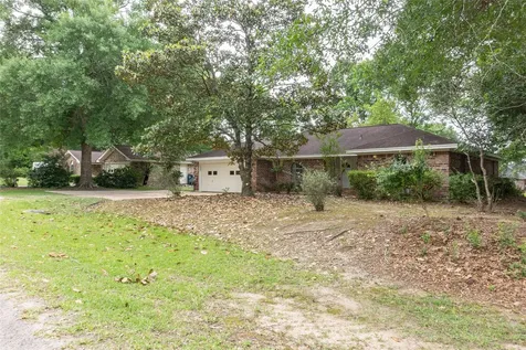 203 Sassafras Village Mills TX 77663