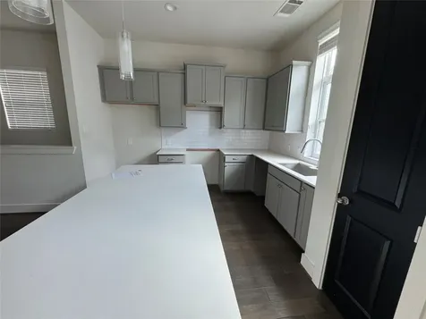 6033 Cypress Street Houston TX 77074