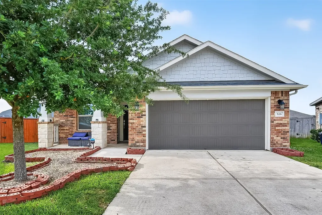 526 Heron Bay Circle La Porte TX 77571