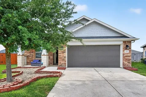 526 Heron Bay Circle La Porte TX 77571