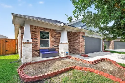 526 Heron Bay Circle La Porte TX 77571