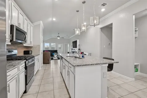 526 Heron Bay Circle La Porte TX 77571