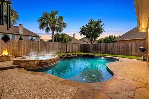 2512 W Ranch Drive Friendswood TX 77546