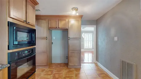 642 N Flamingo Drive Seabrook TX 77586