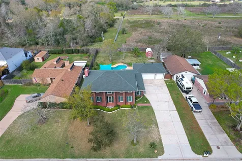 642 N Flamingo Drive Seabrook TX 77586