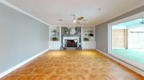 642 N Flamingo Drive Seabrook TX 77586