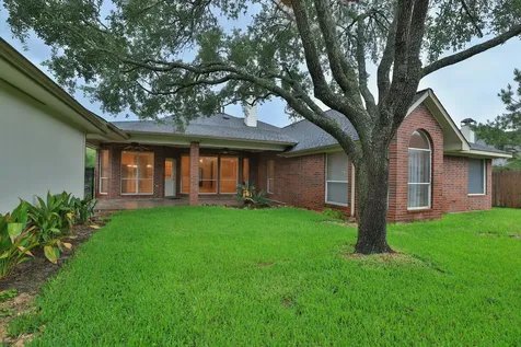 17222 Leeside Drive Tomball TX 77377