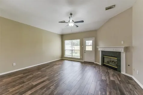9127 Willow Crossing Drive Houston TX 77064