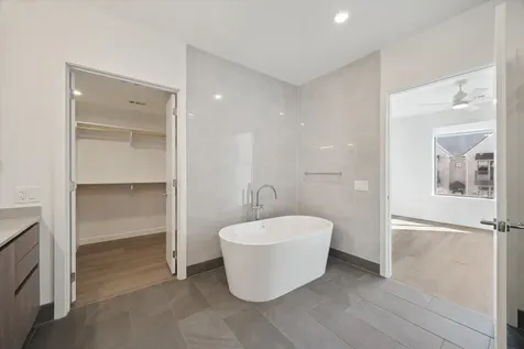 1 Riva Row 165 The Woodlands TX 77380