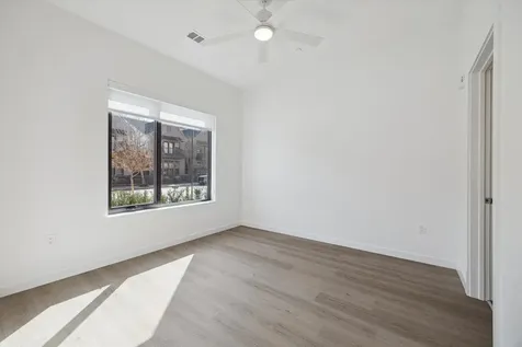 1 Riva Row 165 The Woodlands TX 77380