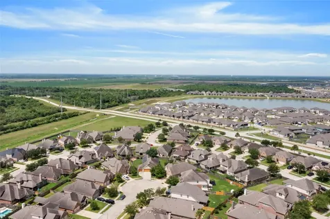 739 Mayhill Ridge Lane League City TX 77573